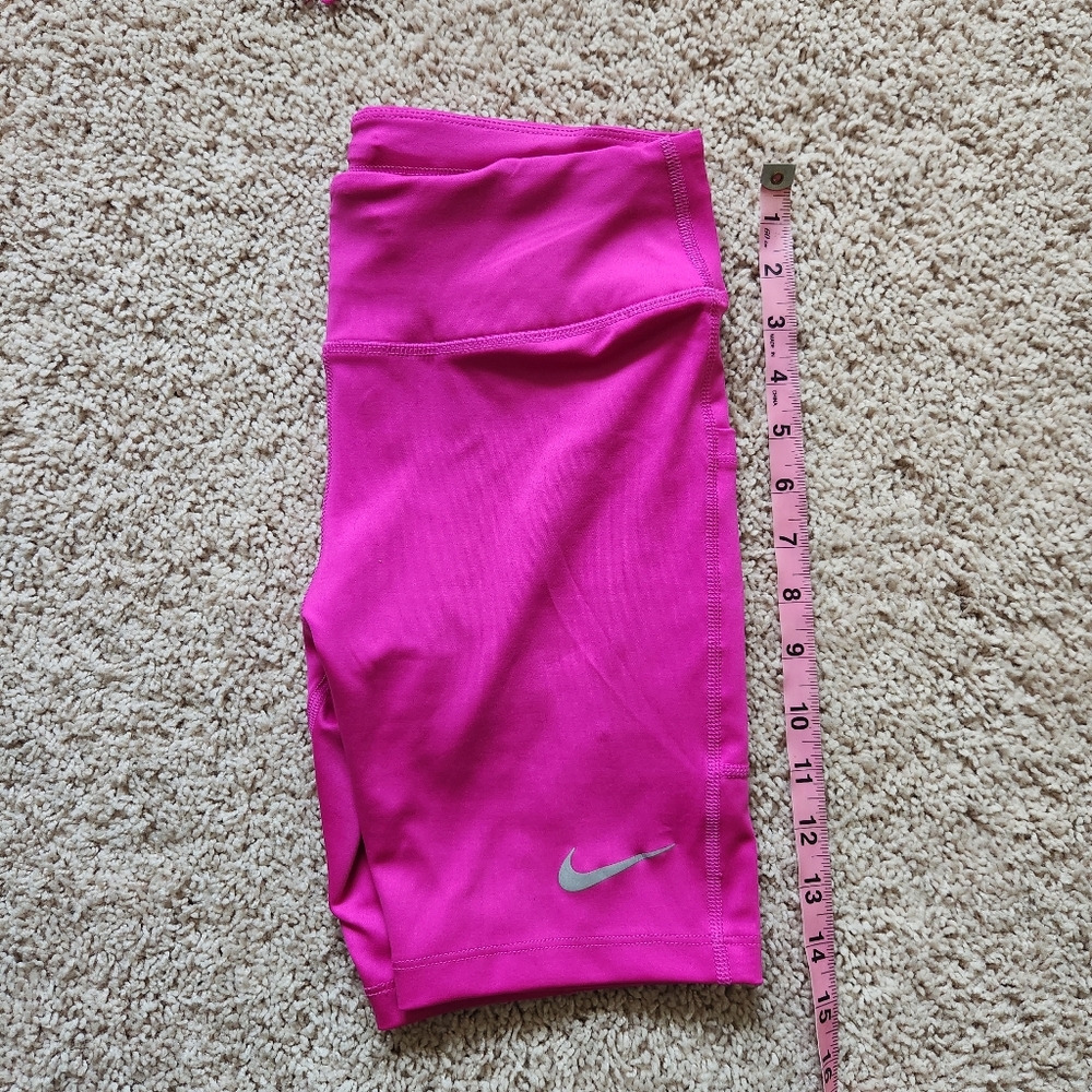 Nike Women's Dri Fit Pink Shorts Size Small - Picture 4 of 7